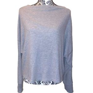 Paper Crane Women’s Large Gray Waffle Knit Long Dolman Sleeve Top